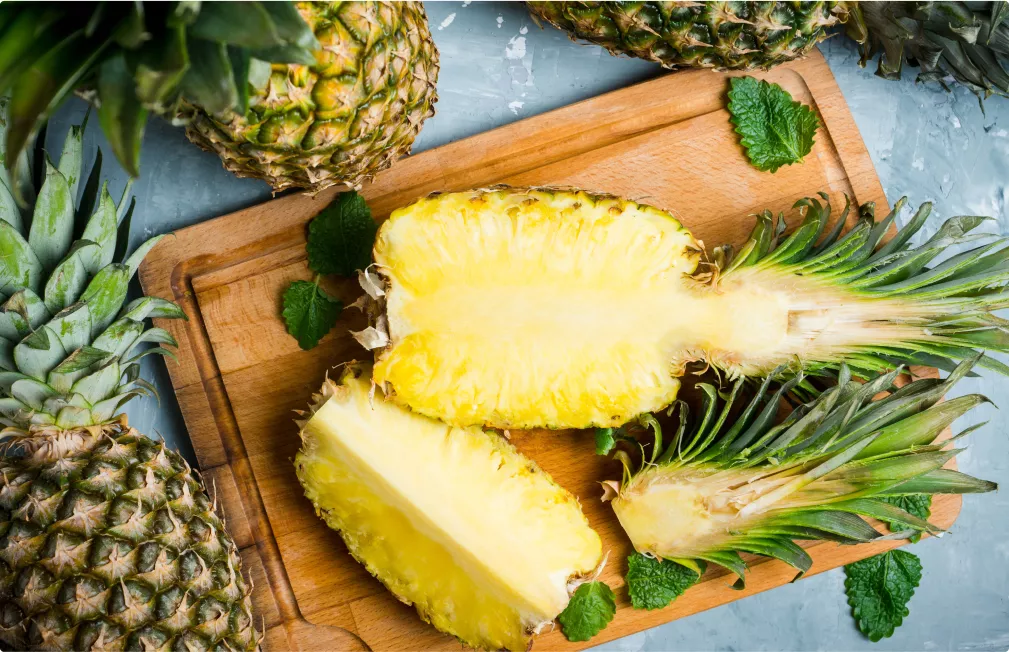 La piña, un tesoro tropical que nos transporta a paraísos exóticos y nos ayuda a mantenernos sanos para brillar más (si cabe)