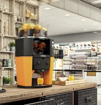 Photo of the detail of Z14 Professional juicers in color  suitable for hosteleria